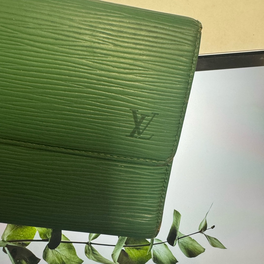 Louis Vuitton Long Green Epi Leather Wallet 💚 - Picture 3 of 11